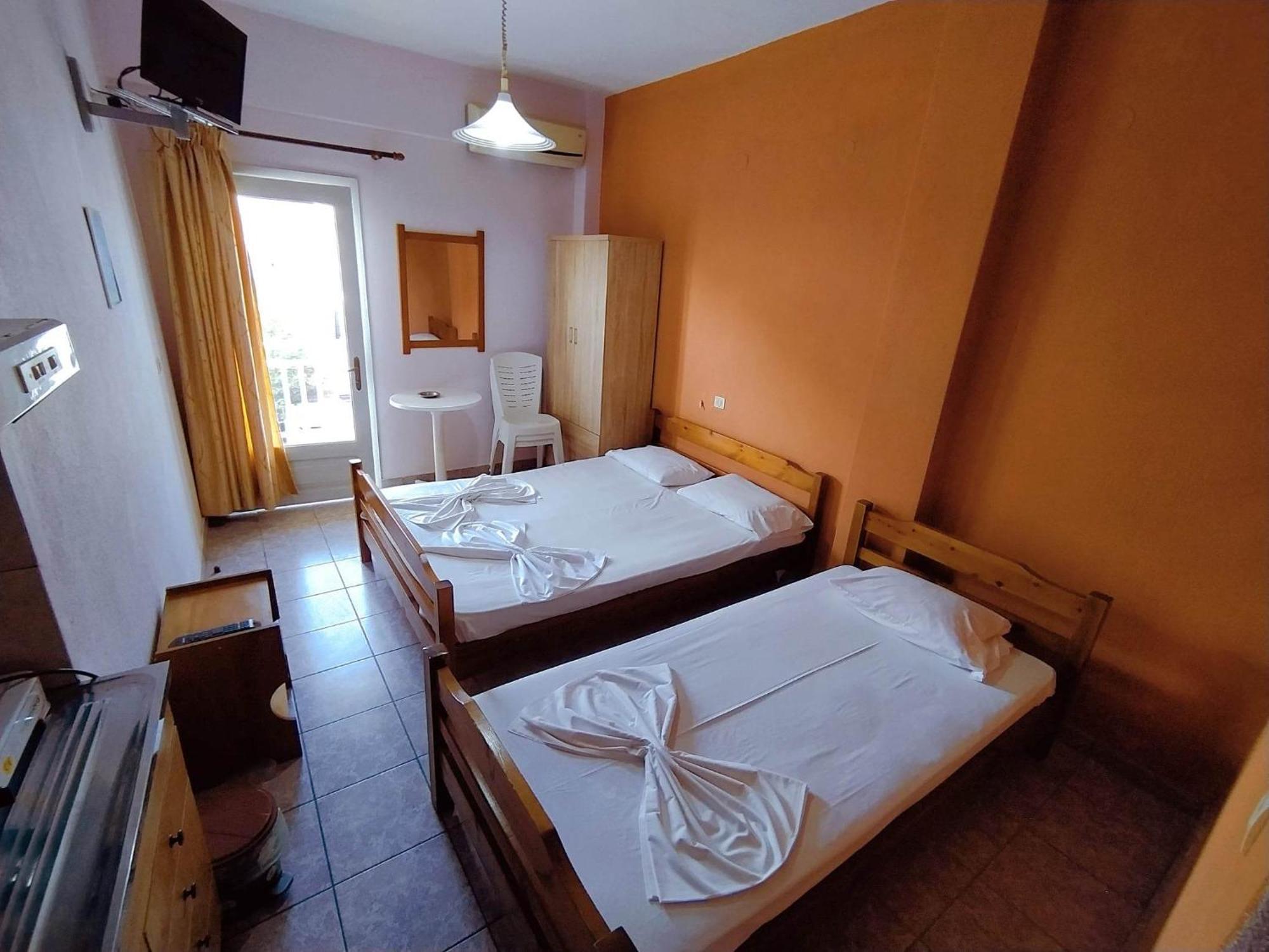 Μαρκονησ Hotel Paralía Exterior foto