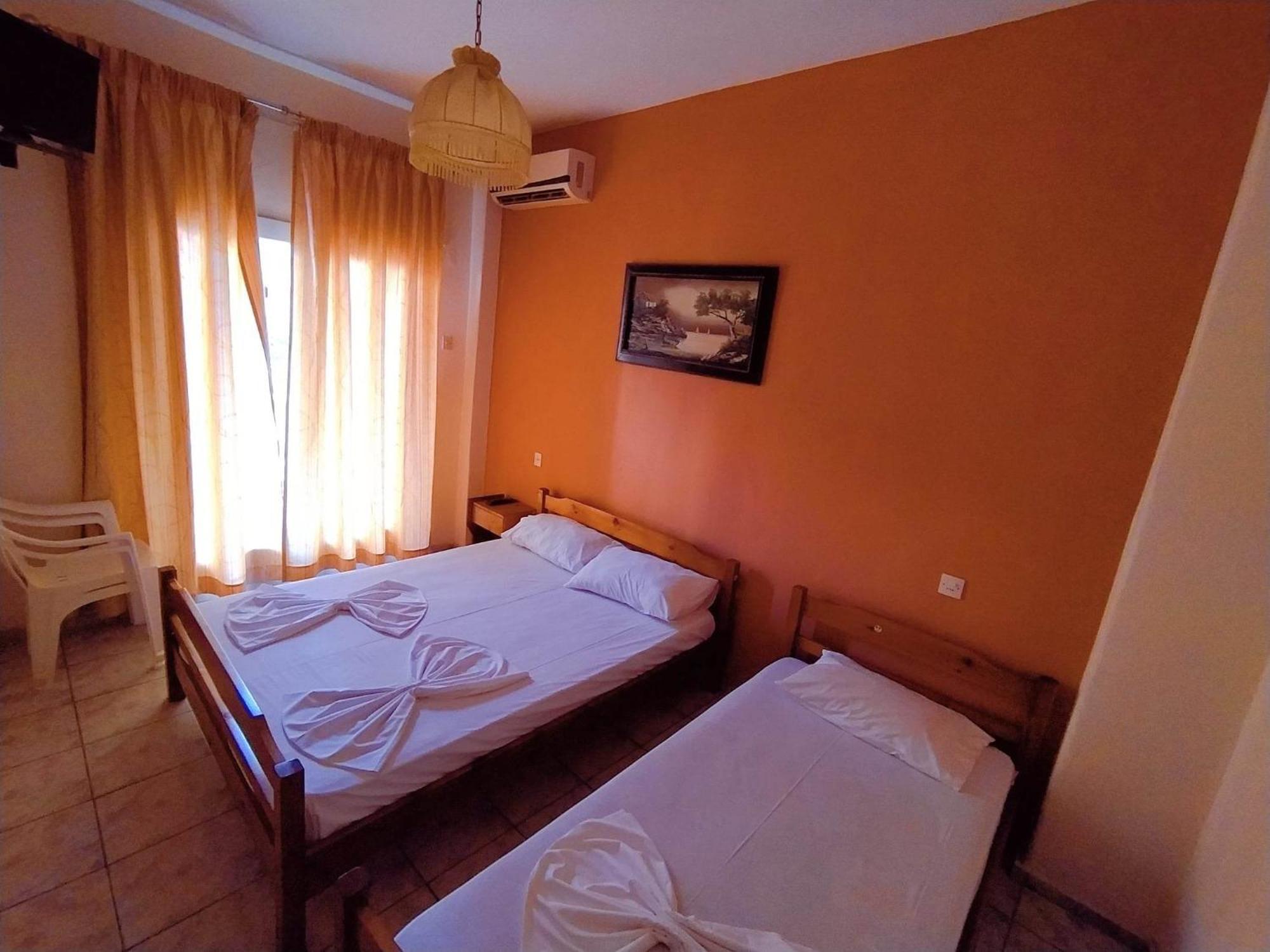 Μαρκονησ Hotel Paralía Exterior foto